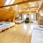 Gabronka Hostel *