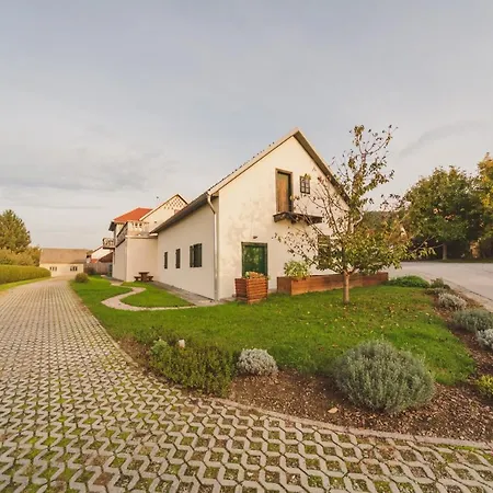 Hostel Gabronka