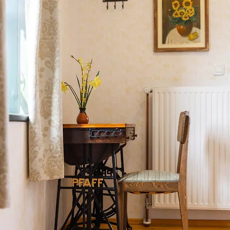 Gabronka Hostel *