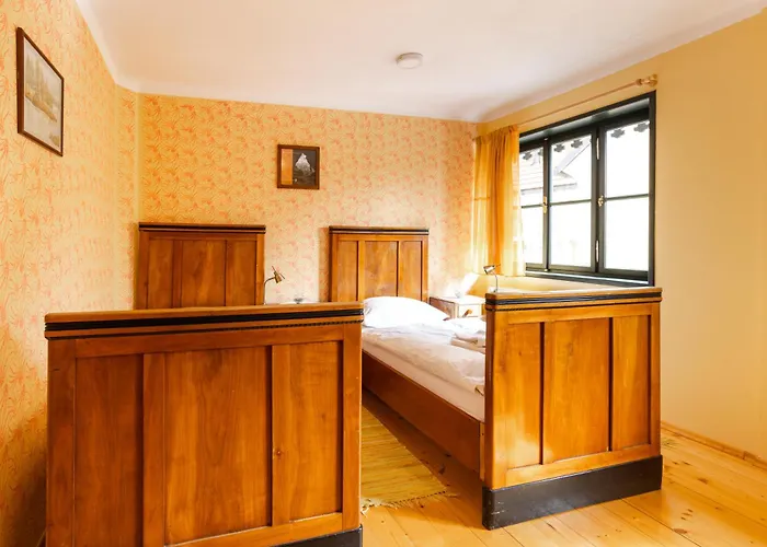 بيت شباب Gabronka *