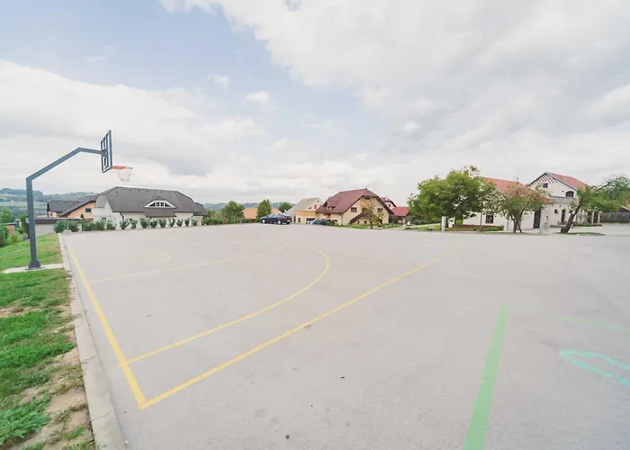 بيت شباب Gabronka Bistrica ob Sotli